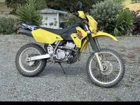 Motorcycle Suzuki DRZ400E