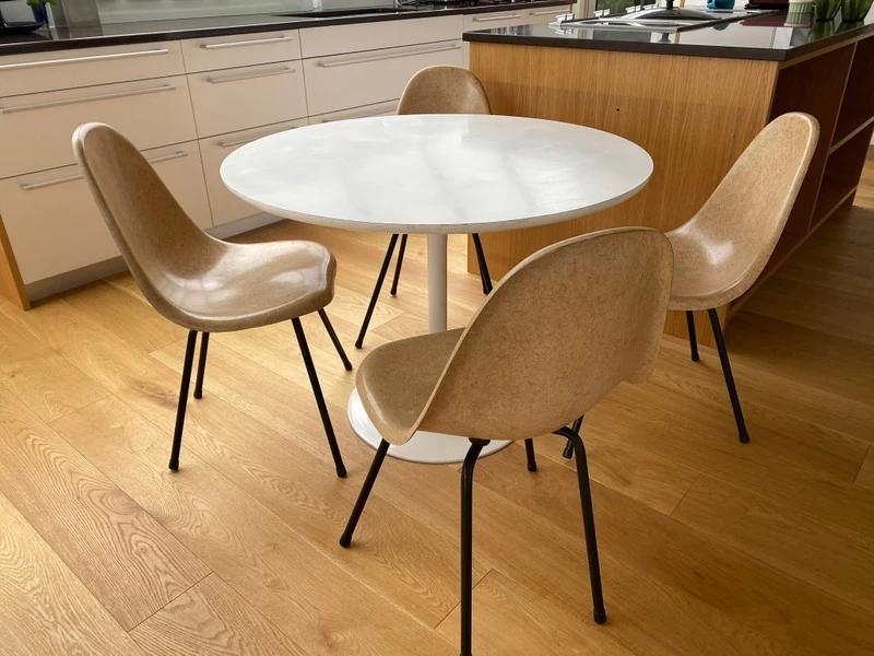 Modernist Table and chairs, Chairs x4