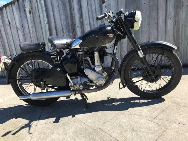 Motorcycle BSA B31 1948
