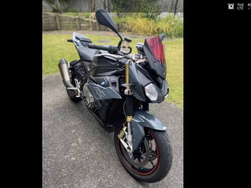 Motorcycle BMW S1000R