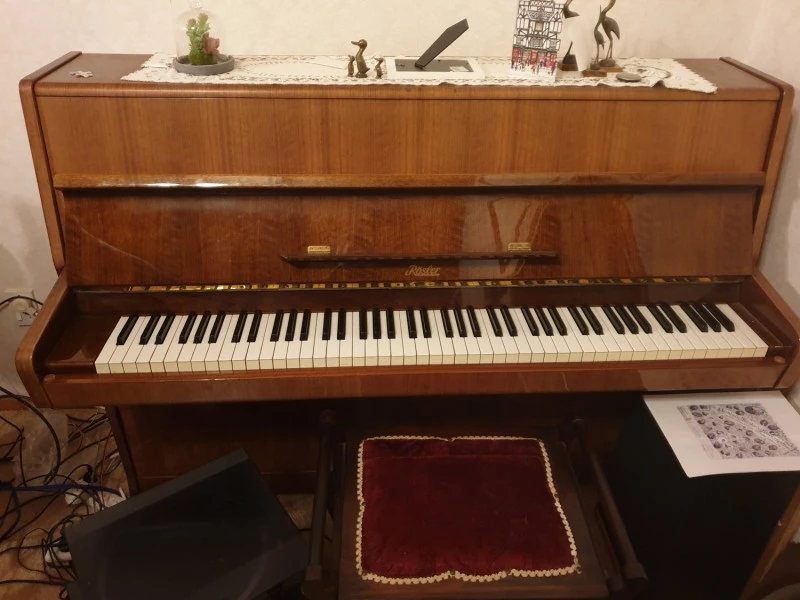 Rösler piano