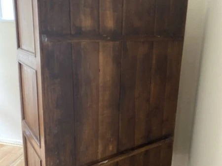 Free-standing wardrobe/shelves