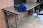 Work bench with vice