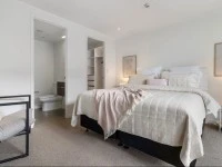 3 bedroom apartment move