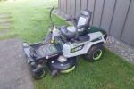 Zero turn lawn mower