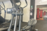 Cross trainer exercise machine