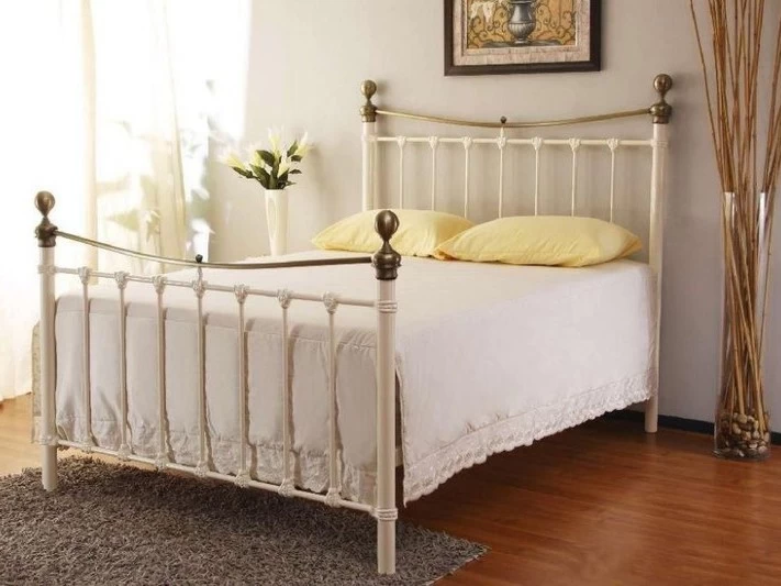 Queen bed- Clearance