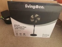 Queen size bed, 2 x small bed side table, TV table, 3×Luggage, 3x box
