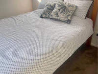 Queen Bed - Rimu, Queen Mattress