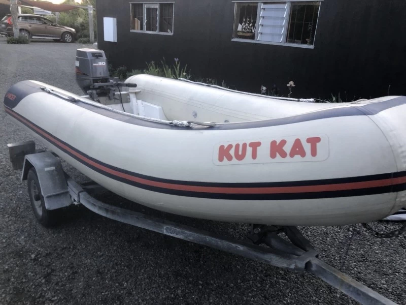 Inflatable boat 3.6m inflatable on legal trailer