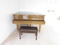 Yamaha piano