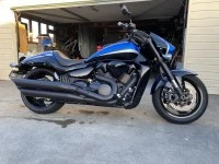 Motorcycle suzuki m109r boulevard