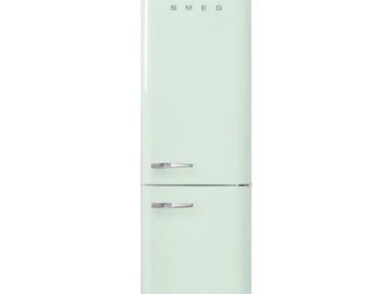 Freestanding fridge/freezer