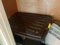Double bed, lounge, dinning room, fridge, washing machine, tv