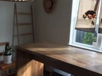 Solid American Oak Bar Leaner Set