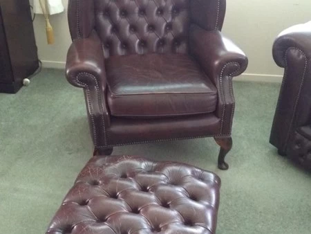 Leather Chesterfield Lounge Suit