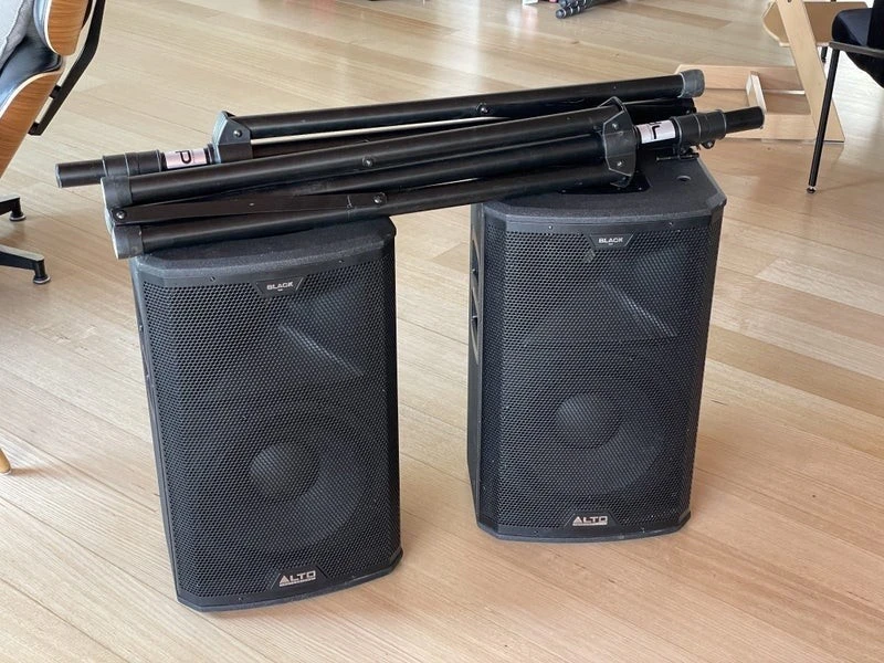 Alto Professional Black 12 Loudspeakers + KRK 10s Subwoofer