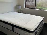 Double bed, Mattress, Headboard