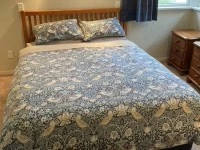 Queen bed