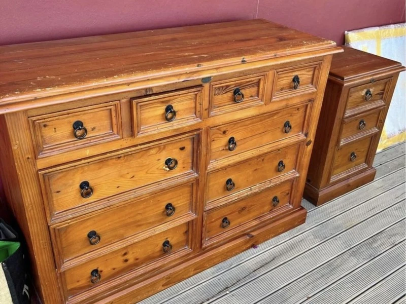 Chest of Drawers