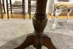 Round dining table