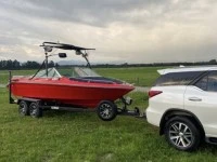 Motor boat Bowrider 6m on trailer
