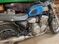 Motorcycle Triumph Thunderbird  900