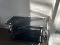 King bed, Queen bed, Dresser, Dining table with 5 chairs, 198 litre fr...