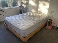 Queen mattress - Sleepyhead - Near new