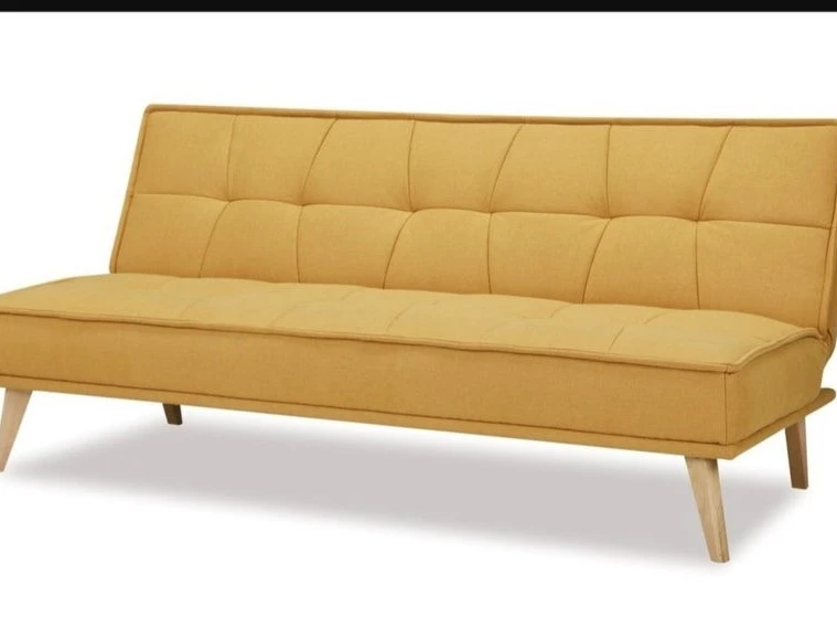 Danske Mobler couch bed current season