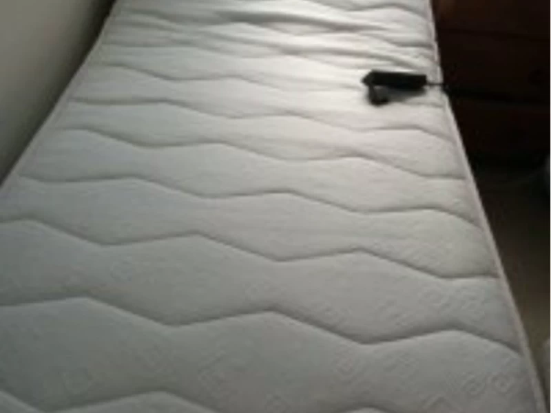 Single bed base and mattress