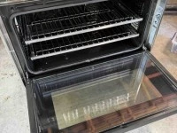 F&P Stainless steel 5 burner freestanding cooker - near new!