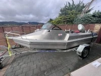 Small boat Stabicraft 389 on a road trailer