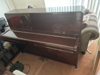 Yamaha short upright piano