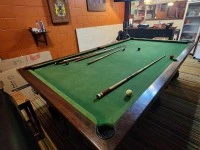 Pool table