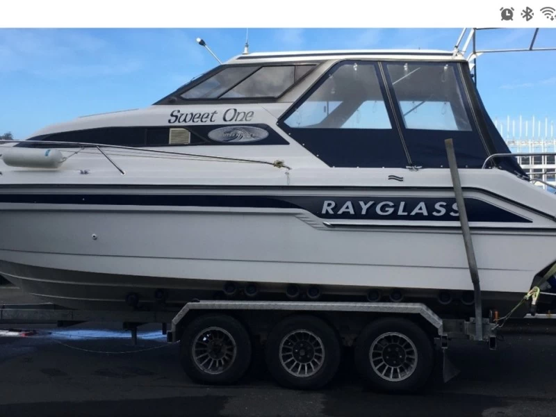 Motor boat Rayglass cruisemaster