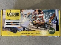 New Lodge Sportsman's Pro Cast Iron Grill