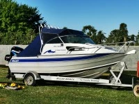 Motor boat clay 590