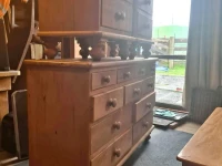 Draws and 2x bedside cabinets