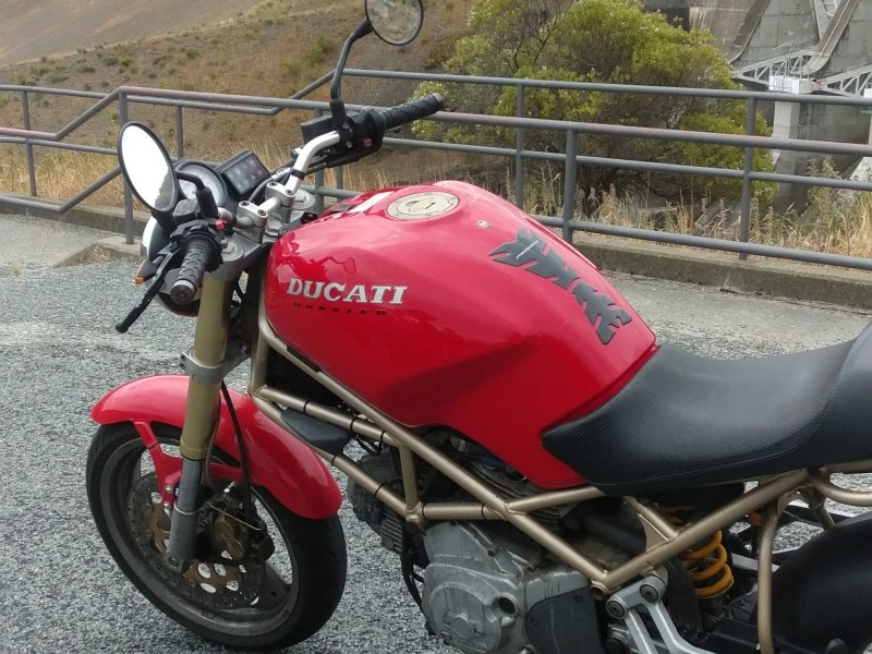 Motorcycle Ducati Monster 400