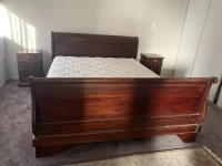 Sliegh bed frame