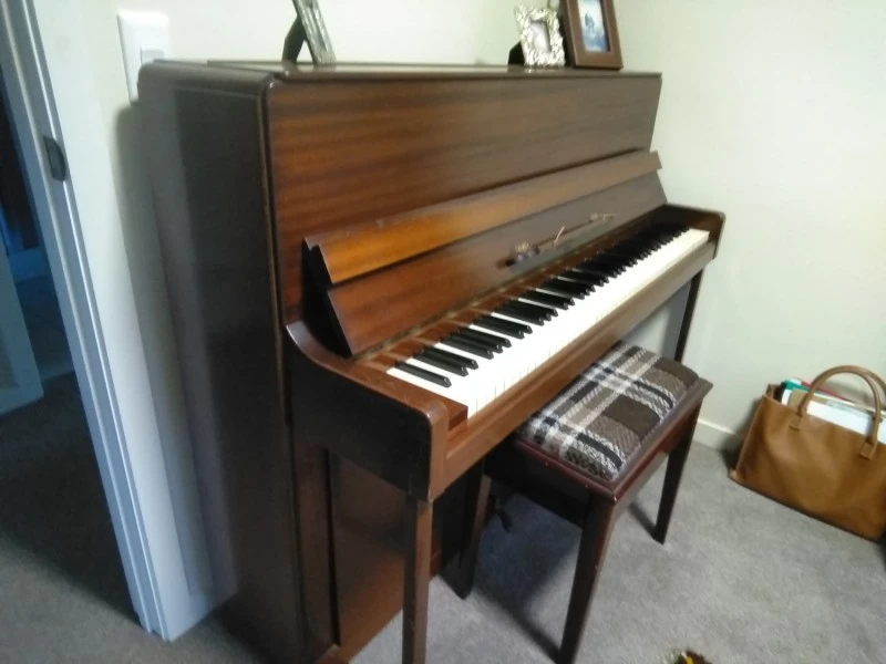 Brasted piano