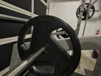 Smith machine/leg squat