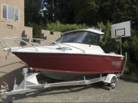 6.2m trailer boat on a road legal trailer
