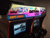 *Daytona USA Twin Arcade*