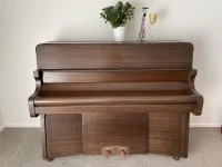 Bentley piano