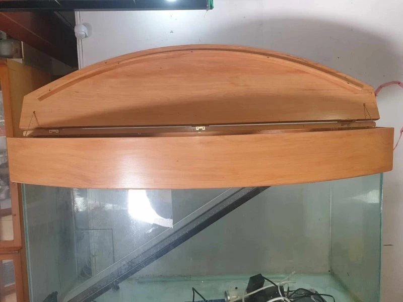 Fish Aquarium 325-350L, Rimu base