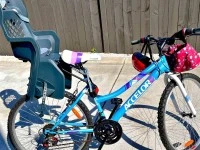 Bike w child seat attached