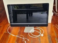 Apple 27" LED Cinema Display