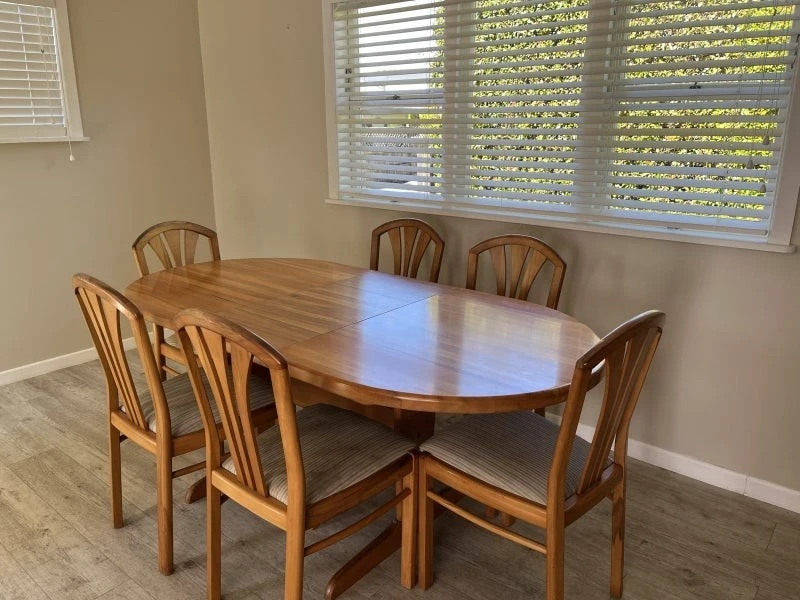 Extendable Rimu table and six chairs